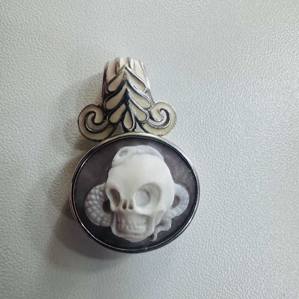 Elegant Skull Cameo Pendant
